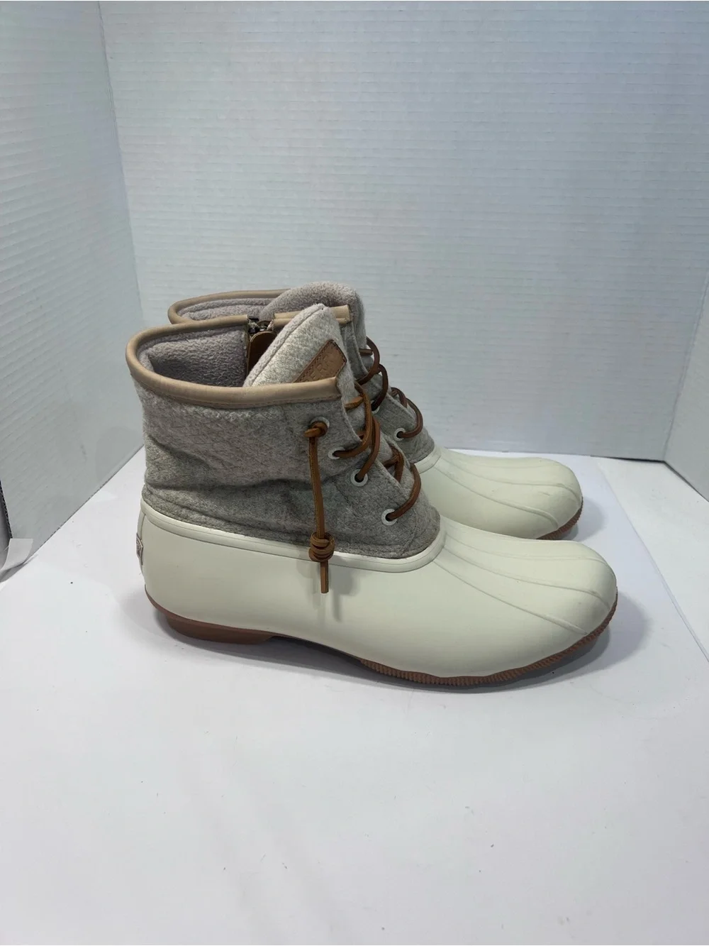 Sperry Women's Cream and Gray Duck Boots
